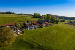 Гостиница Berg Hotel Weingarten  Римстинг